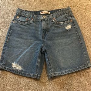 Levi's Girlfriend MIDI Shorts